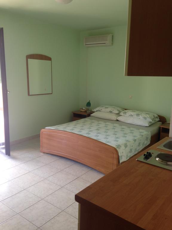 Apartments Villa Kristina Pula Cameră foto