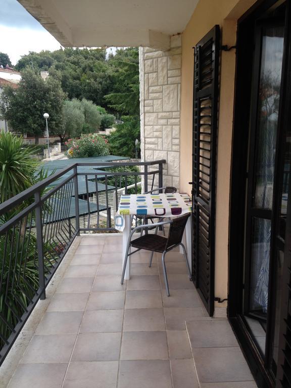 Apartments Villa Kristina Pula Cameră foto